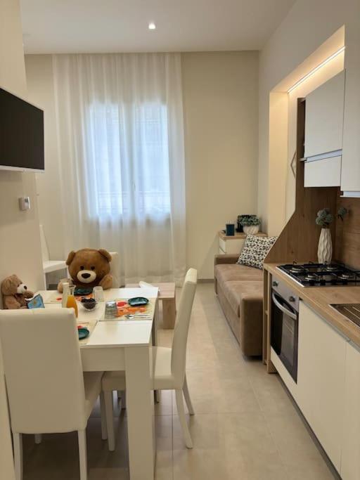 Teddy'S Home Luminoso Accogliente E Moderno รากาเล ภายนอก รูปภาพ