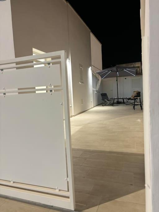 Teddy'S Home Luminoso Accogliente E Moderno รากาเล ภายนอก รูปภาพ