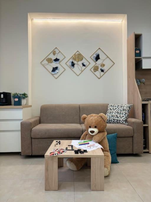 Teddy'S Home Luminoso Accogliente E Moderno รากาเล ภายนอก รูปภาพ