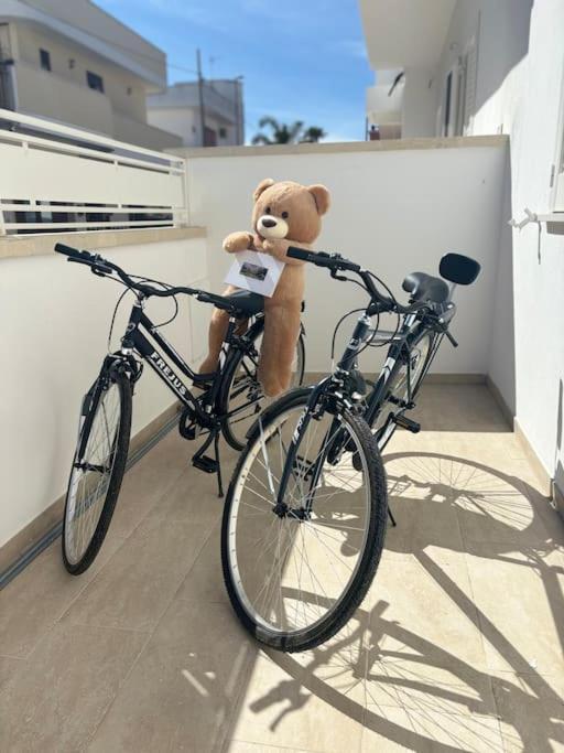 Teddy'S Home Luminoso Accogliente E Moderno รากาเล ภายนอก รูปภาพ