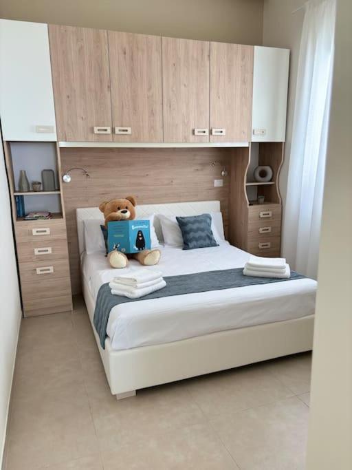 Teddy'S Home Luminoso Accogliente E Moderno รากาเล ภายนอก รูปภาพ